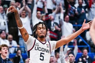 Creighton defeated UConn,Creighton